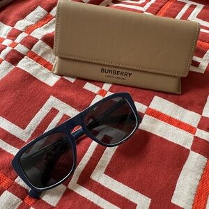 Burberry Navy Aviator Sunglasses with Tan Case